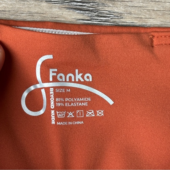 Fanka Beyond Nude Seamless Soft High Rise Leggings Sunset Orange Medium - Picture 5 of 10